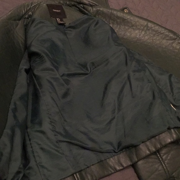 Leather jacket - Picture 3 of 4